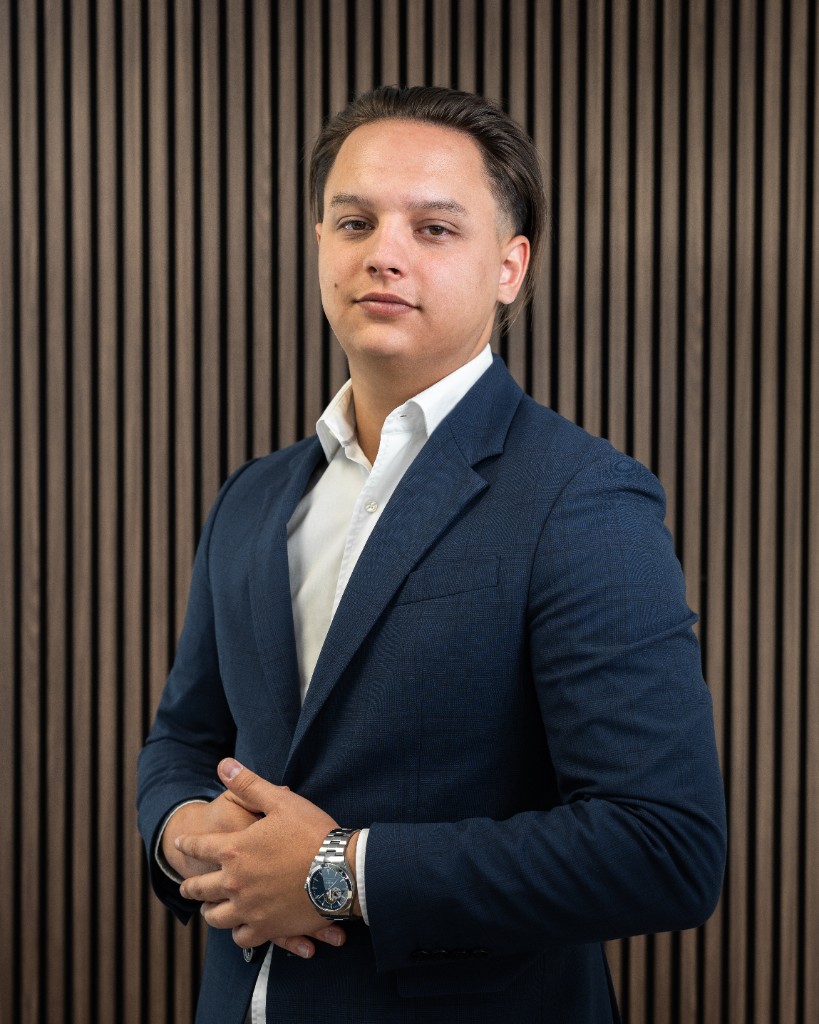 Julien Bignolas — Swissfinance SA
